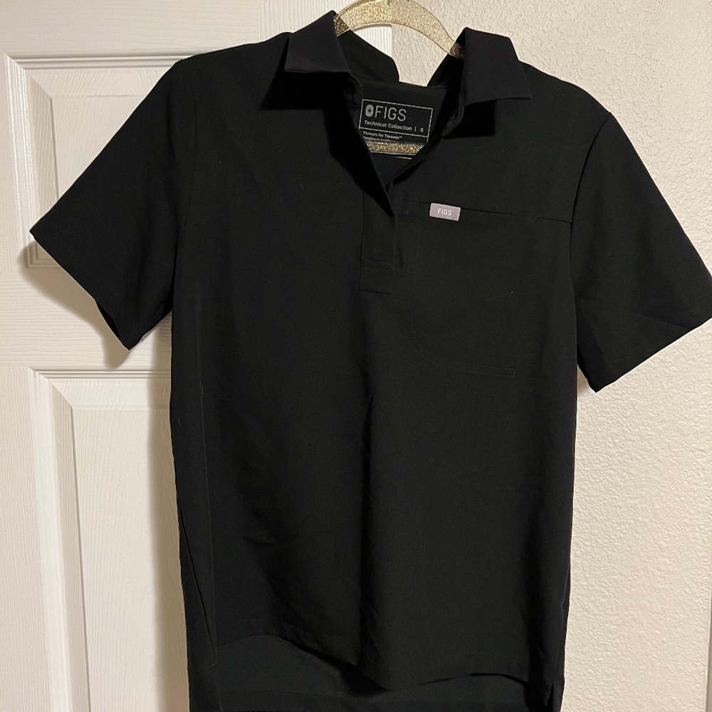 FIGS Women’s Black Juba Classic Polo Scrub Top - Small